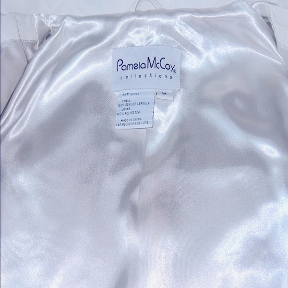 Pamela McCoy White‎ Leather Jacket with Vintage Perforations - Picture 4 of 16